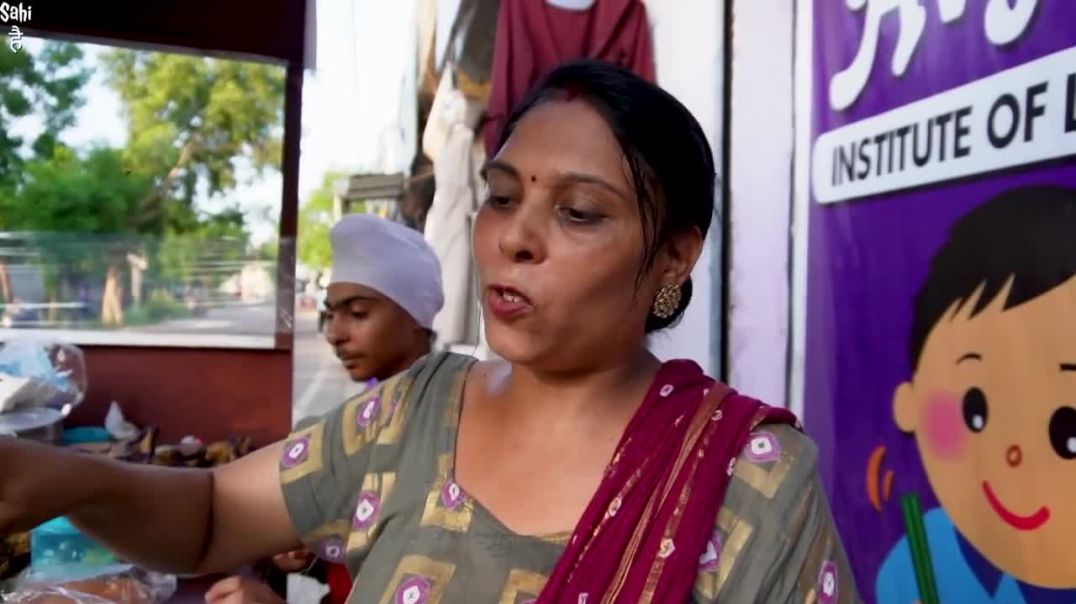 Maa Beta Ka Dhaba _ 16 Years Old Sells Indian Street Food With Mother