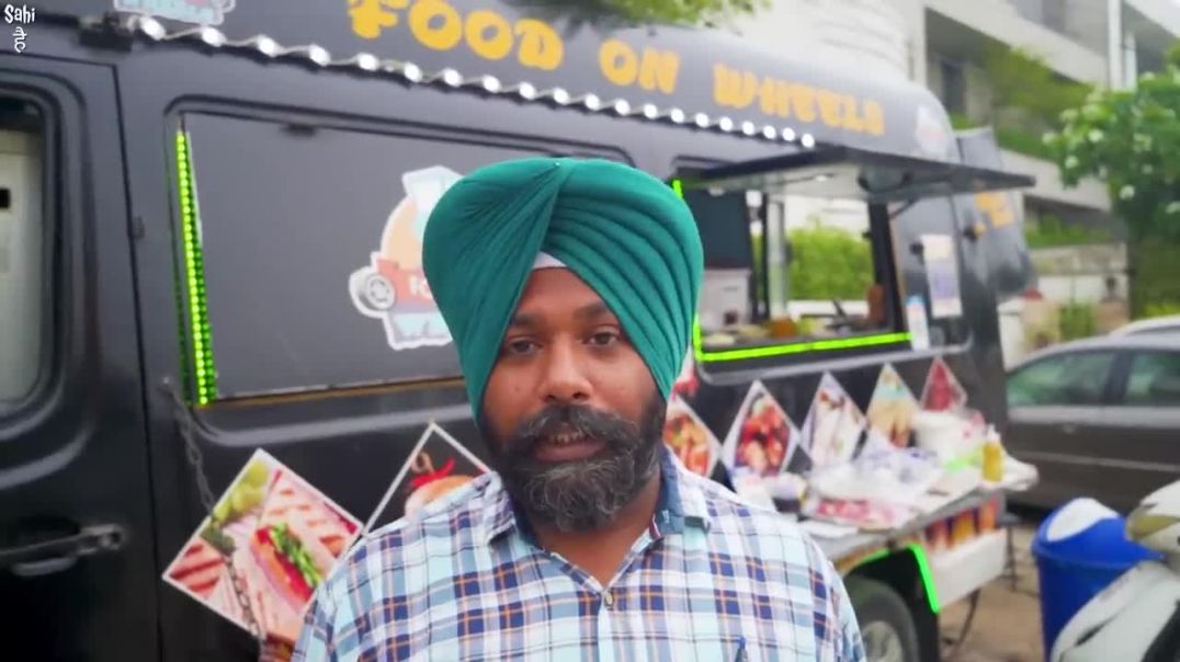 ⁣Truck Wale Sardarji Ka Kgf Burger _ Street Food India _ Punjabi Sizzler