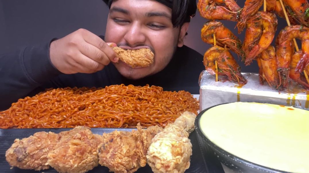 SPICY KOREAN FIRE NOODLES WITH FRIED  CHICKEN AND PRAWNS 🍤   EATING SHOW   MUKBANG   FOOD EATING