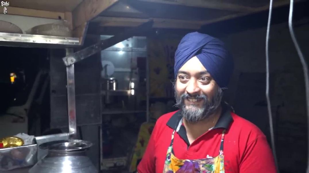 Mr & Mrs Singh Golgappa Chaat King _ Street Food India _ Khali Golgappa