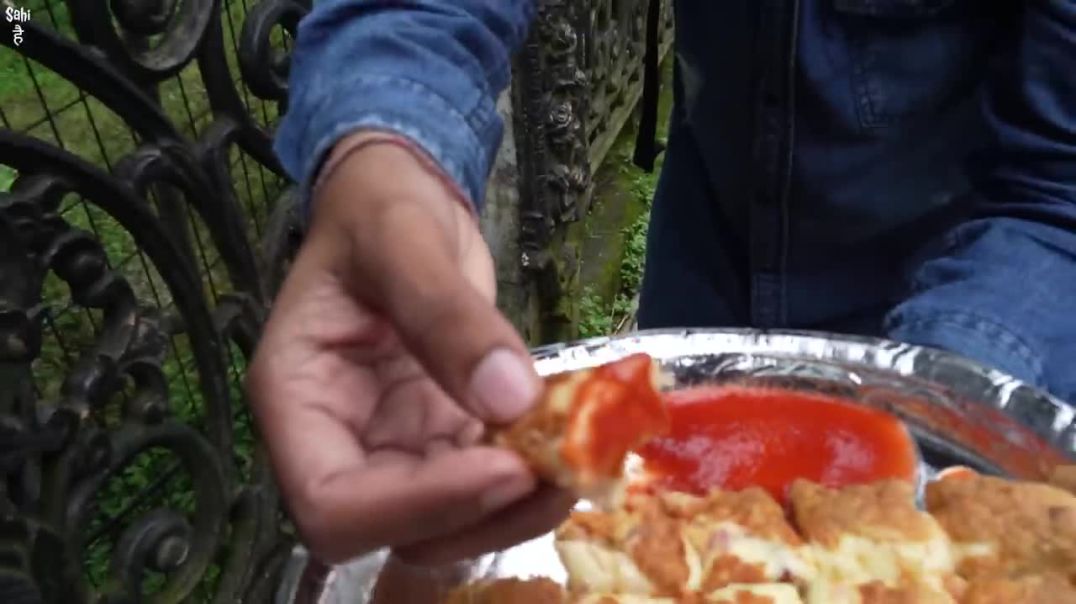 Best Omelette in INDIA_ _ 100 Years Old _ Street Food India _ Mussoorie Cheese Omelette
