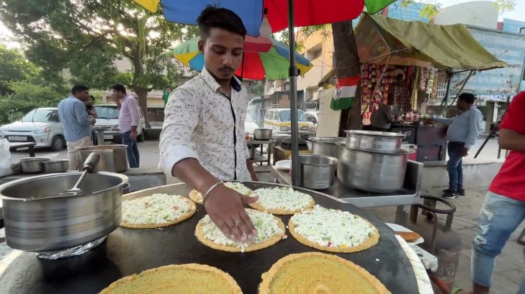 Delhi's Famous Paneer Besan Chilla _ Indian Street Food