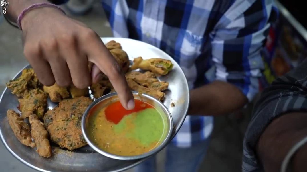 ICONIC Giani ji k UNIQUE Pakore _ ₹ 15 Only _ Sweet Onion, Crispy Methi Tikki _ Street Food India