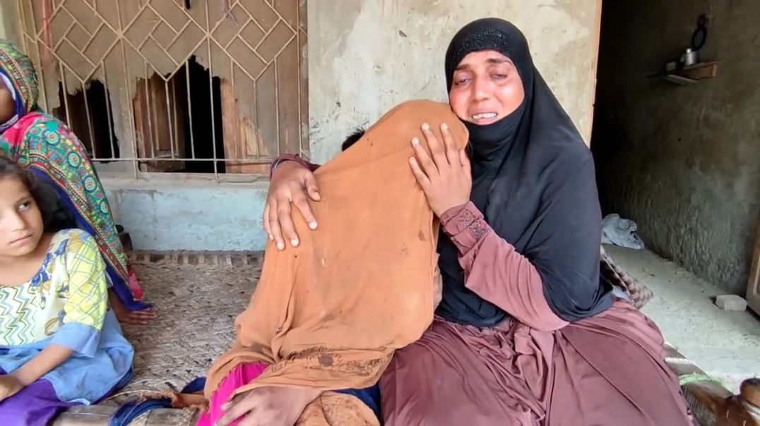 ⁣Jawani Mai Bap Qatal Ho Gaya😭Maa bache bheek mangne pe majbor😥__Helping poor people__Rahe insaniyat