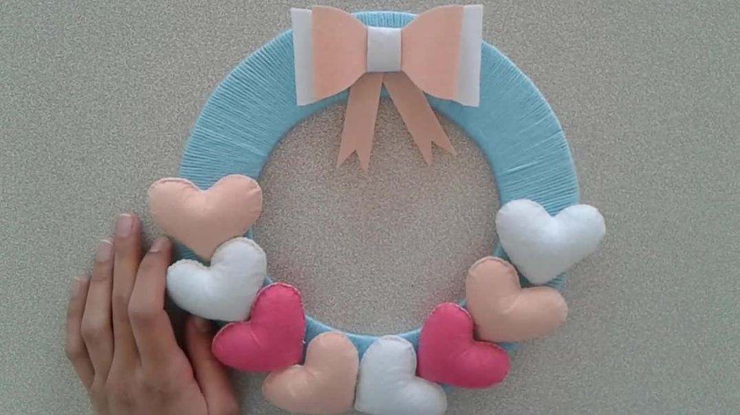 Keçeden Kalpli Kapı Süsü Yapımı Heart Door Decoration