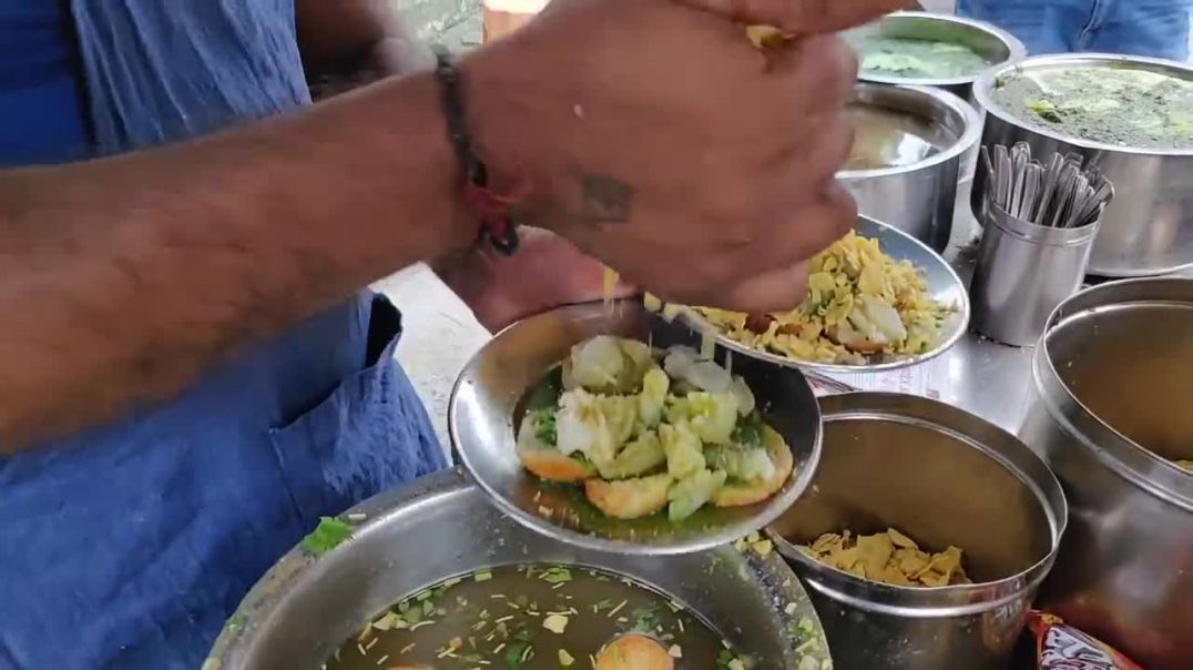 Button Papdi Chaat of Ulhasnagar _ Popular Sindhi Chaat _ Indian Street Food
