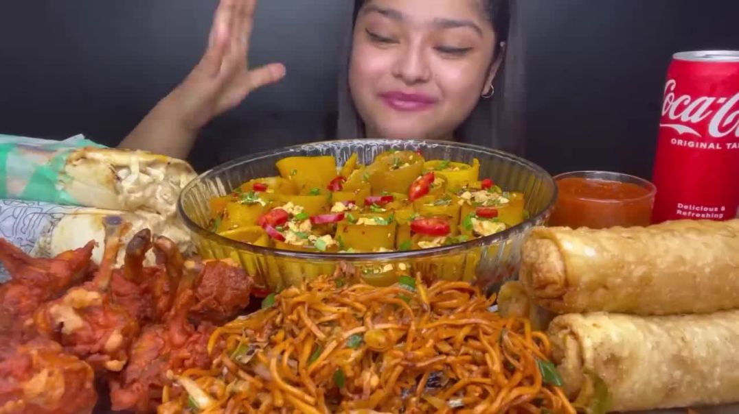 ⁣SPICY TIBETAN LAPHING 🔥 CHICKEN LOLLIPOP 🍗 CHICKEN SCHEZWAN NOODLES, CHICKEN SHAWARMA, SPRING ROLL