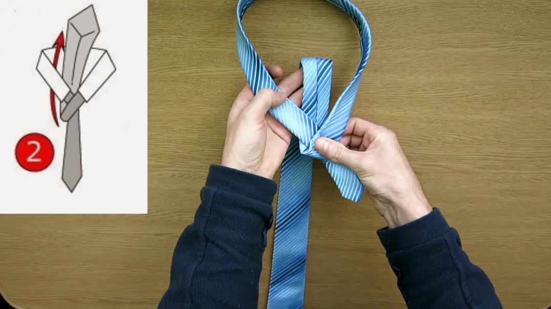 Wie bindet man eine Krawatte - Windsor knoten