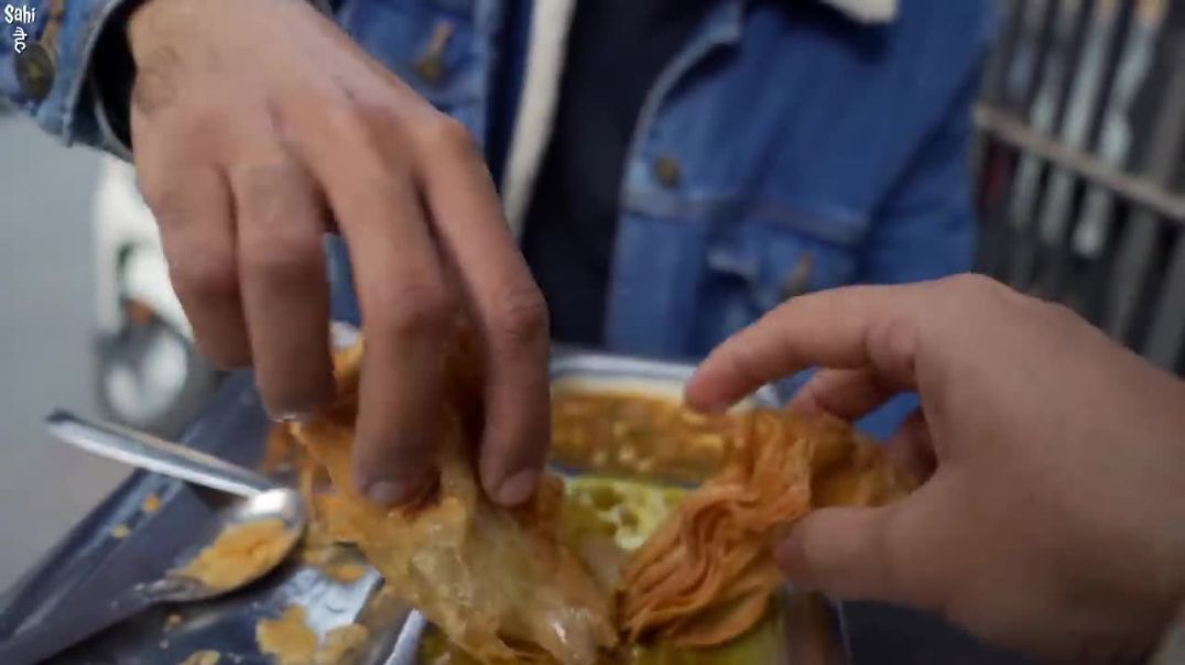 Goli की Speed से Bikta है Beera ke Samose _ 2 घंटे मे Finish _ Street Food Amritsar