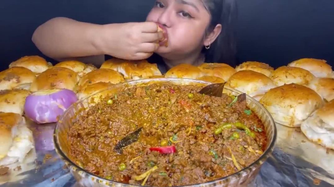 SPICY MUTTON KHEEMA PAV EATING CHALLENGE🌶 30 PAV WITH MUTTON KEEMA EATING CHALLENGE _FOOD CHALLENGE