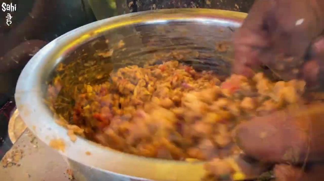 Dinanath ji k World Famous CHOLE KULCHE _ Street Food India _ Jalandhar Food