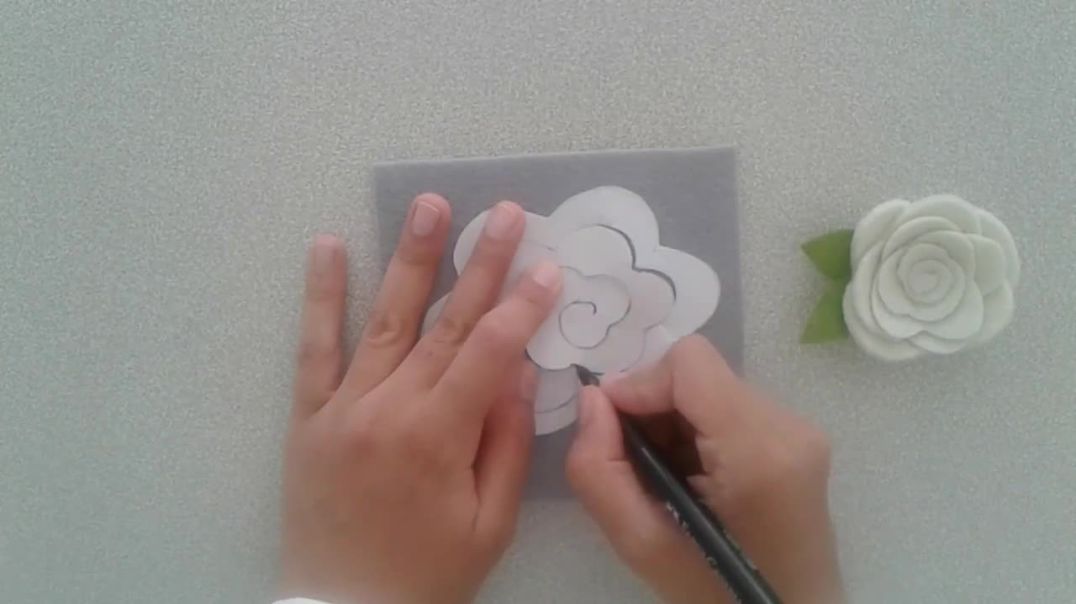 Keçeden Çiçek Yapımı   Flowers Making