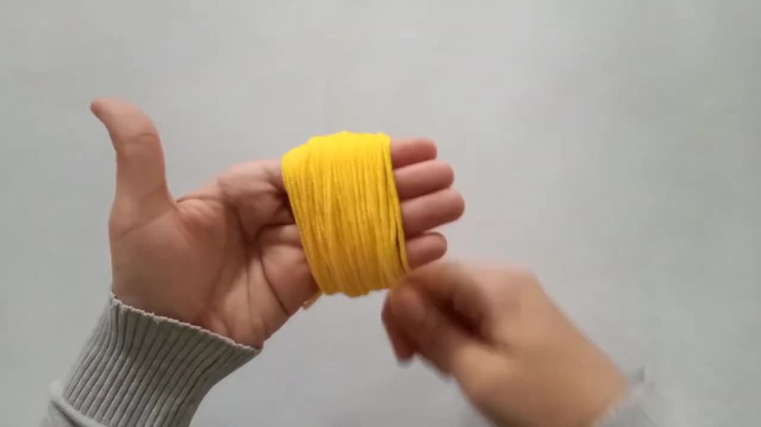 ⁣Ponpondan Civciv Nasıl Yapılır 🐥 _ Easy Pom Pom Chicken Making