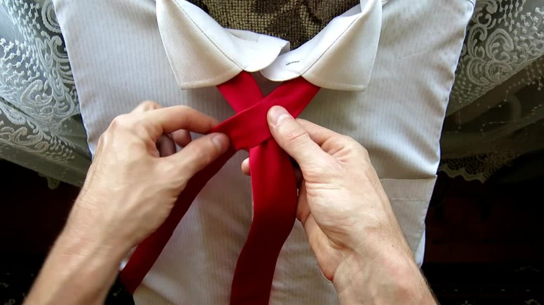 How to tie a tie like a Bow Tie