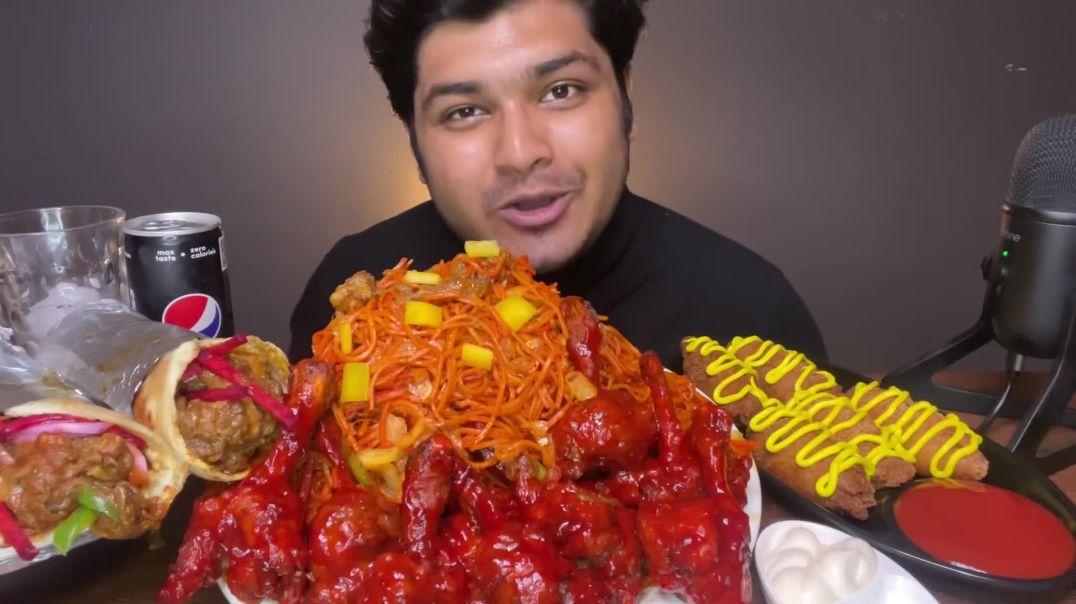 SPICY  SCHEZWAN NOODLES WITH CHICKEN LOLLIPOPS + KOLKATA CHICKEN ROLLS, BREAD ROLLS   EATING SHOW