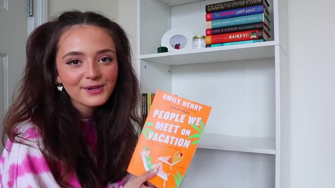 Book Shelf Tour 💕🫶🏻 Finally Showing You Every Book I Own + Organizing My Bookshelves