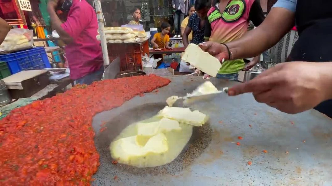 Art of Making Mumbai Street Style Pav Bhaji _ Indian Street Food