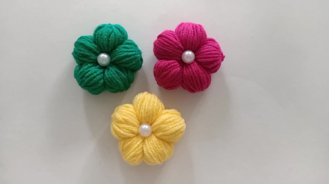 ⁣Kolay Çiçek Yapımı _ Easy Woolen Flowers  Making -Sewing Hack