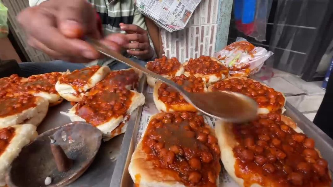 90 Years Old Bun Chana Dish of Amritsar _ Indian Street Food