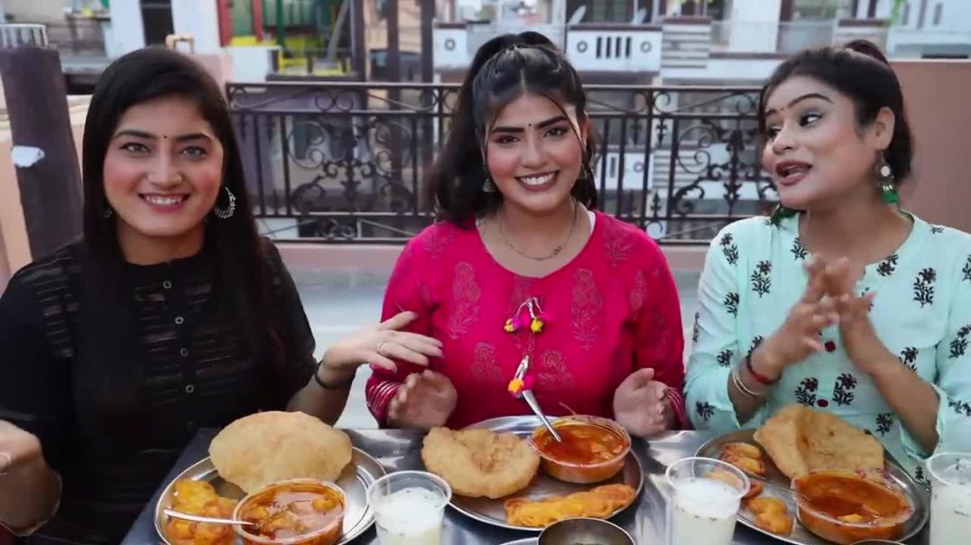 Desi Food Eating Challenge Aloo ki Sabji Puri, Mix Veg, Chapati, Tadka Dal, Raita Jalebi Challenge