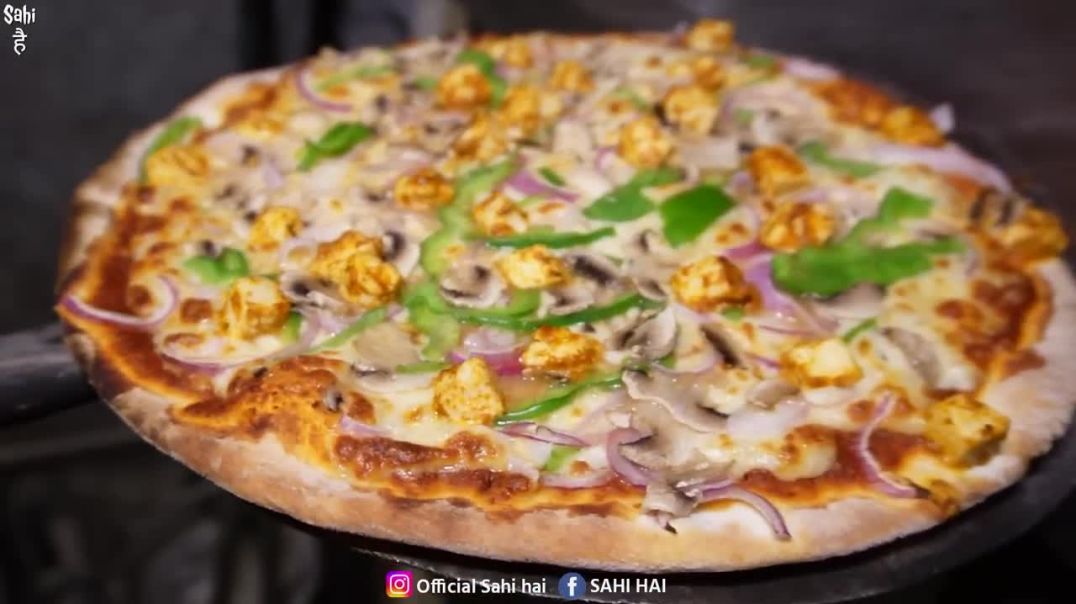 ⁣Only Rs 99 _ Canadian Bhai Ka Special Kulhad Pizza _ Street Food India