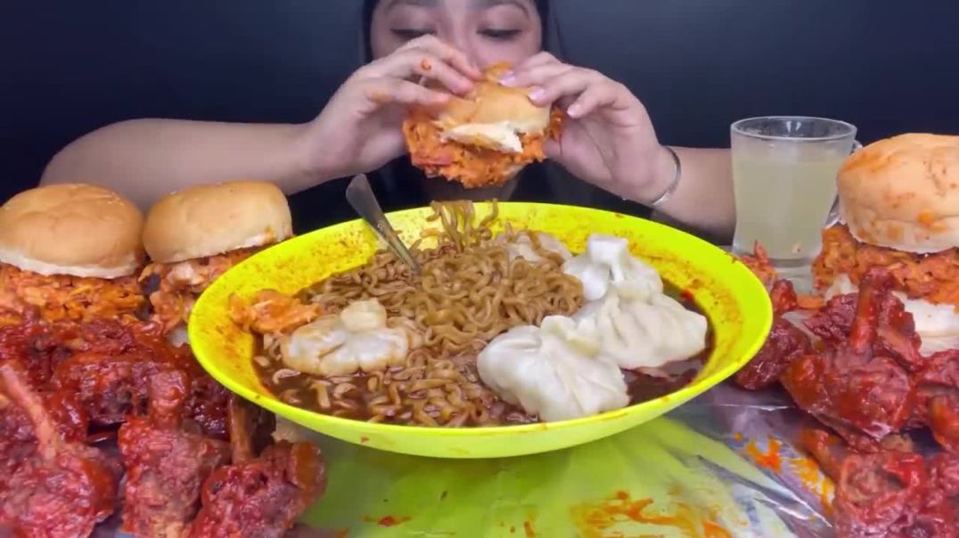 ⁣SPICIEST CHICKEN LOLLIPOP🍗SPICY SOUPY BLACK BEAN NOODLES WITH CHICKEN MOMO, CHICKEN SHAWARMA BURGER