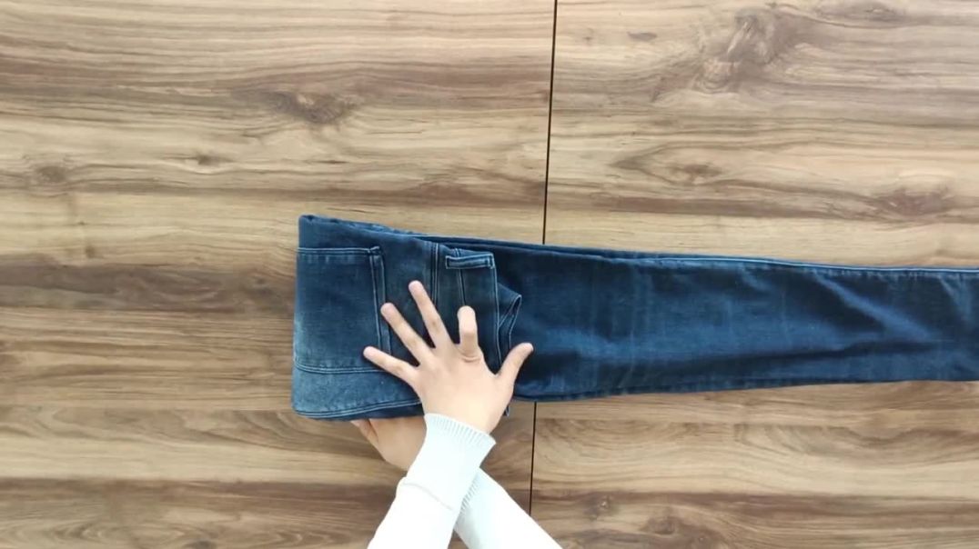 ⁣Pratik Kıyafet Katlama Yöntemleri 👗 _ Practical Garment Folding Methods
