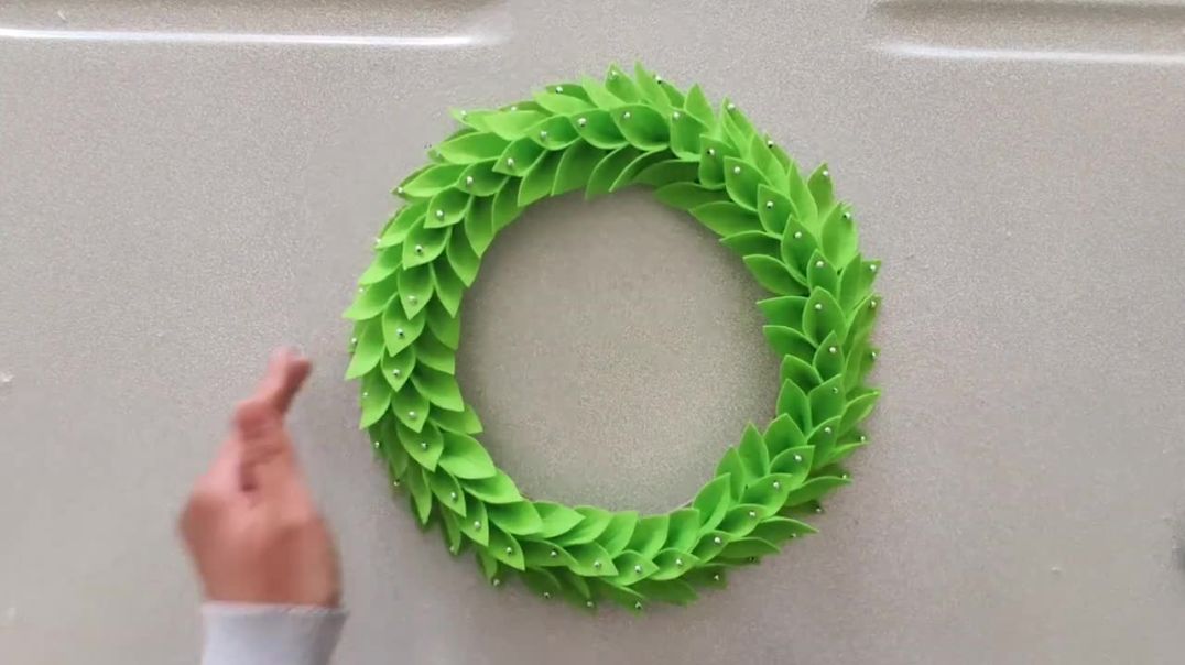 ⁣Keçeden Kolay Kapı Süsü Yapımı ! _ Easy Door Decoration Made of Felt