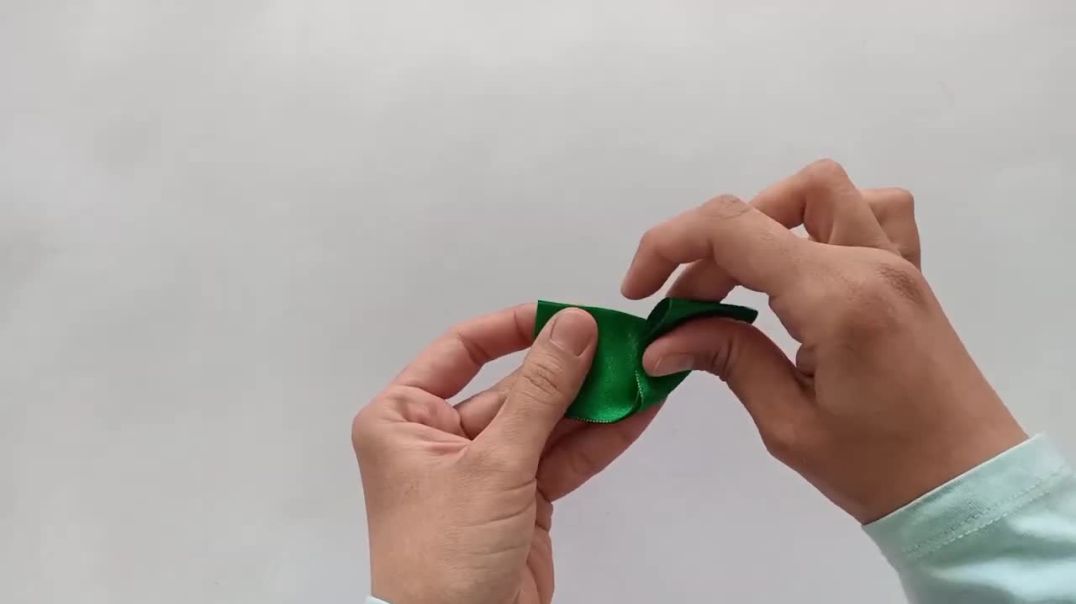 Kurdele ile Harika Çiçek Yapımı _ Wonderful Ribbon Flowe