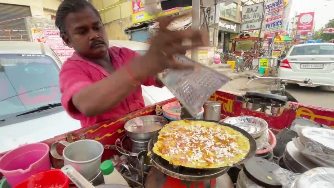 ⁣Patna Man Selling Paneer Chilla on his Cycle _ Indian Street Food