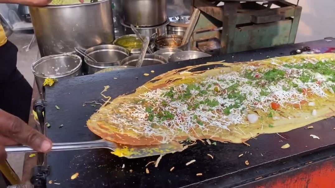 ⁣Gwalior Famous Big 2 Feet ka Chilla _ Indian Street Food