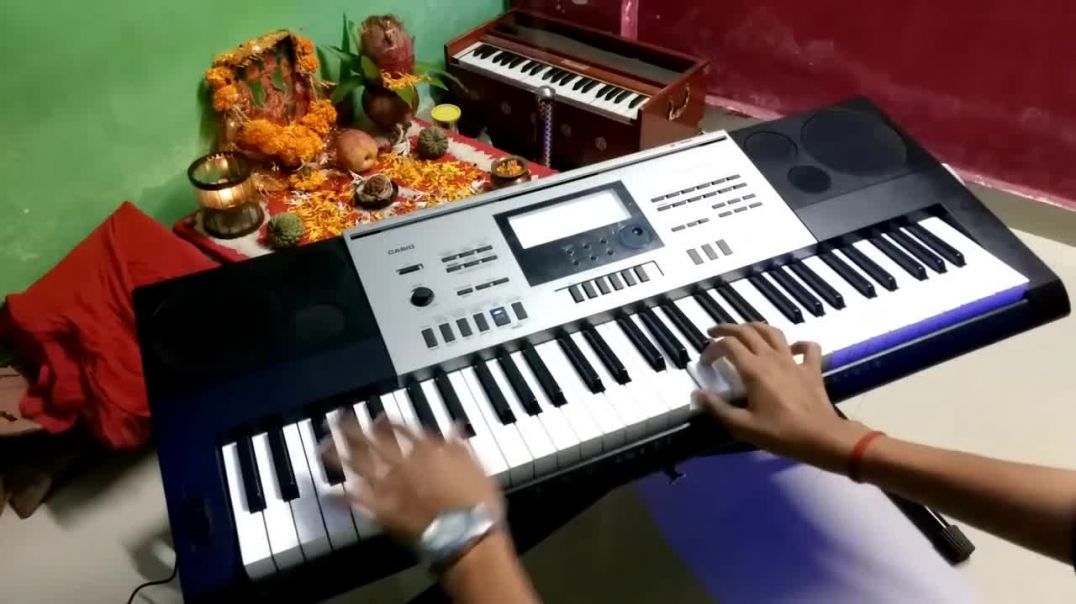 Aasmana Rang Ni Chundadi Re - Navratri Dandiya Song - Piano Remix - આસમાના રંગ ની - Gujarati Garba