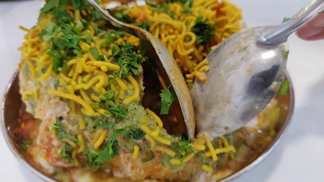 Indias Biggest Kachori _ Raj Kachori _ Indian Street Food
