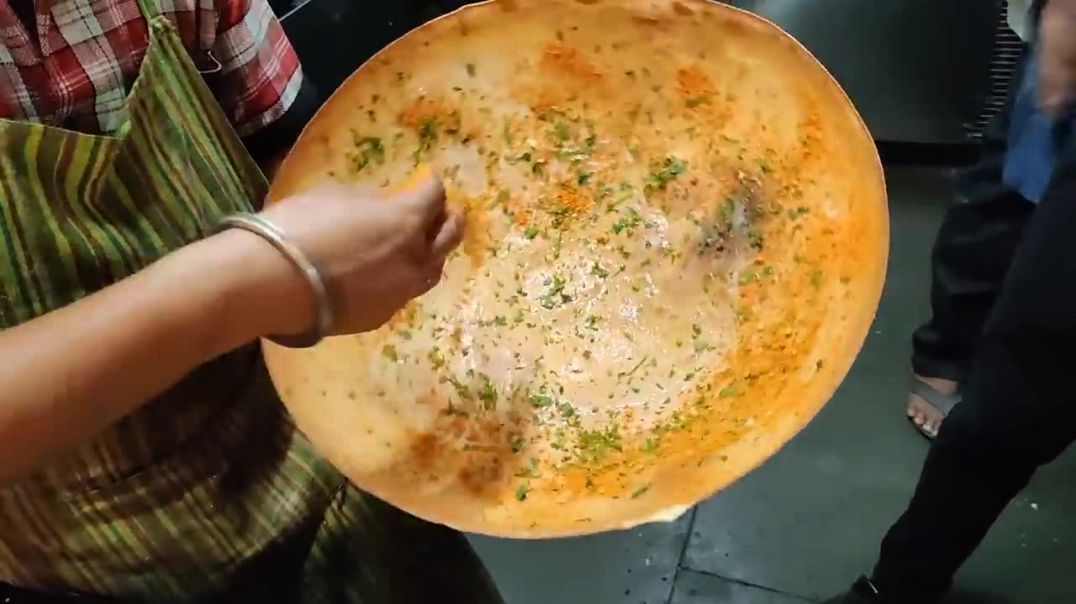 Famous RUMALI KHAKHRA of Nashik _ Biggest Khakhra _ Indian Street Food