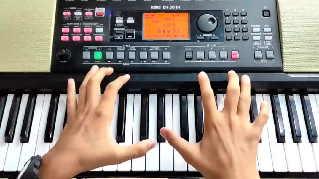 ⁣कोई भी गाना सिर्फ सुनकर पियानो पर बजाना सीखे - Very Easy Trick How To Play Piano By Ear !!