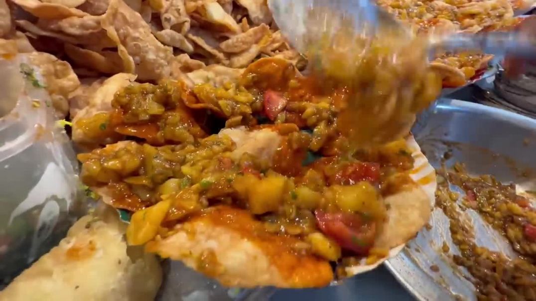 Kolkatas Famous Matar Papdi Chaat _ Indian Street Food