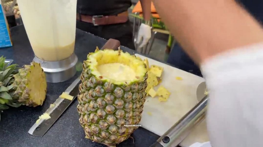 ⁣Mumbai Most Innovative Juice Shop _ Pineapple Shake _ Indian Street Food