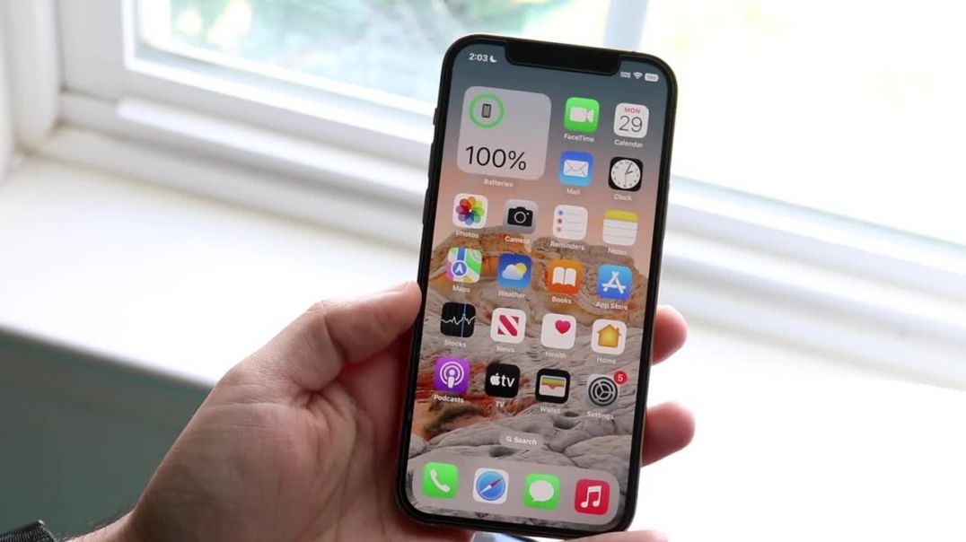 iOS 16 Beta 8 Review! (Features, Changes, Etc)