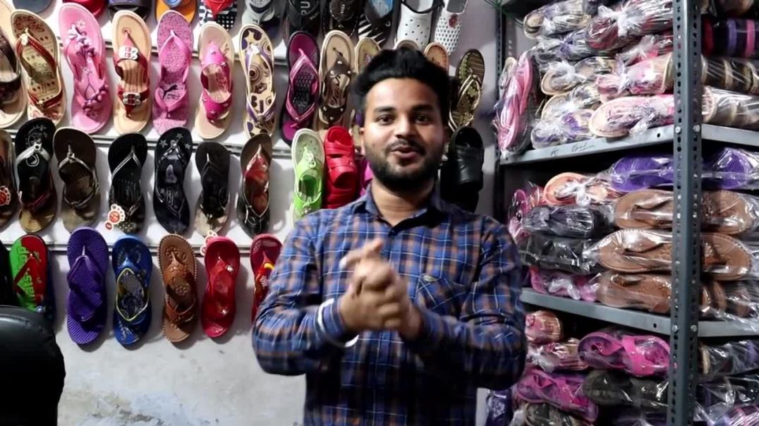 ⁣Starting Rs_ 12 _ Chappal Market In Inderlok _ Cheapest Ladies Footwear Wholesale Market