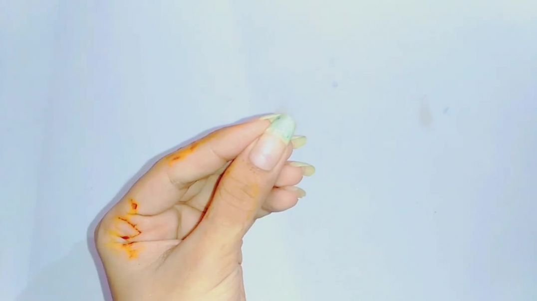 ⁣CUTTING MY NAILS