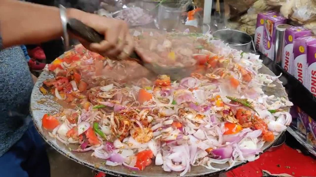 ⁣Ultimate Chole Kulche Making _ India's Best Chole Kulche _ Indian Street Food