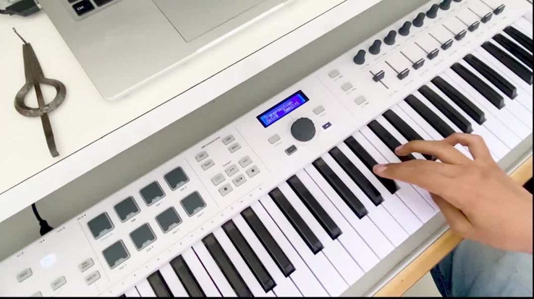 ⁣जन्माष्टमी पर ये गाना ज़रूर सीखें - Mach Gaya Shor Saari Nagri Re - Very Easy Piano Tutorial