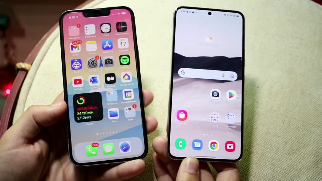 OLED iPhone Vs OLED Samsung!