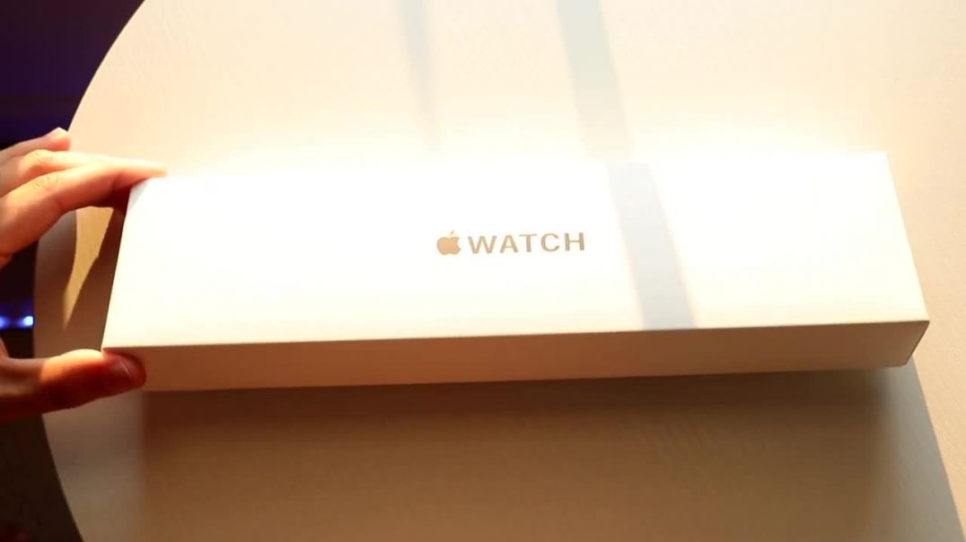 Apple Watch SE 2 Unboxing!