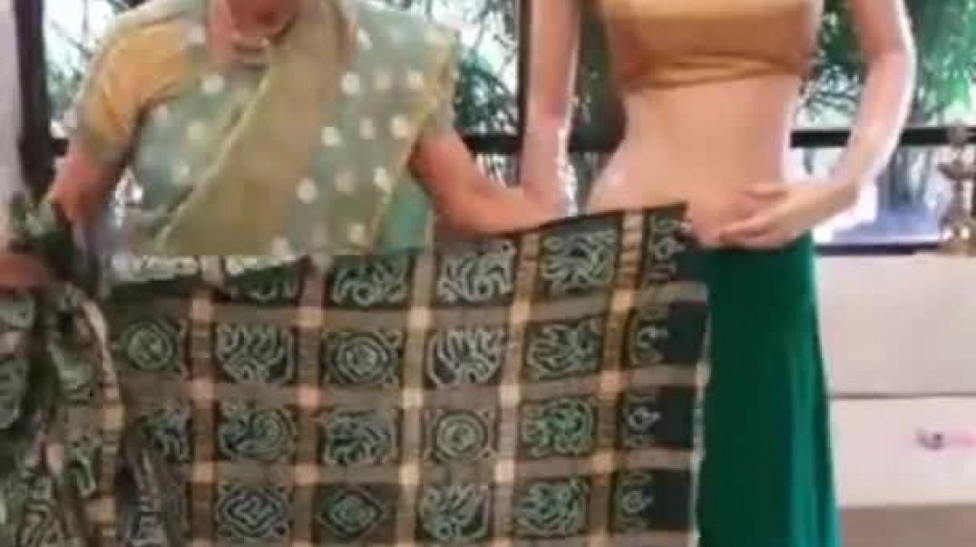 Style No 21- How To Drape Your Sari In Modern Look With Adding One Traditional Gharchola Dupatta