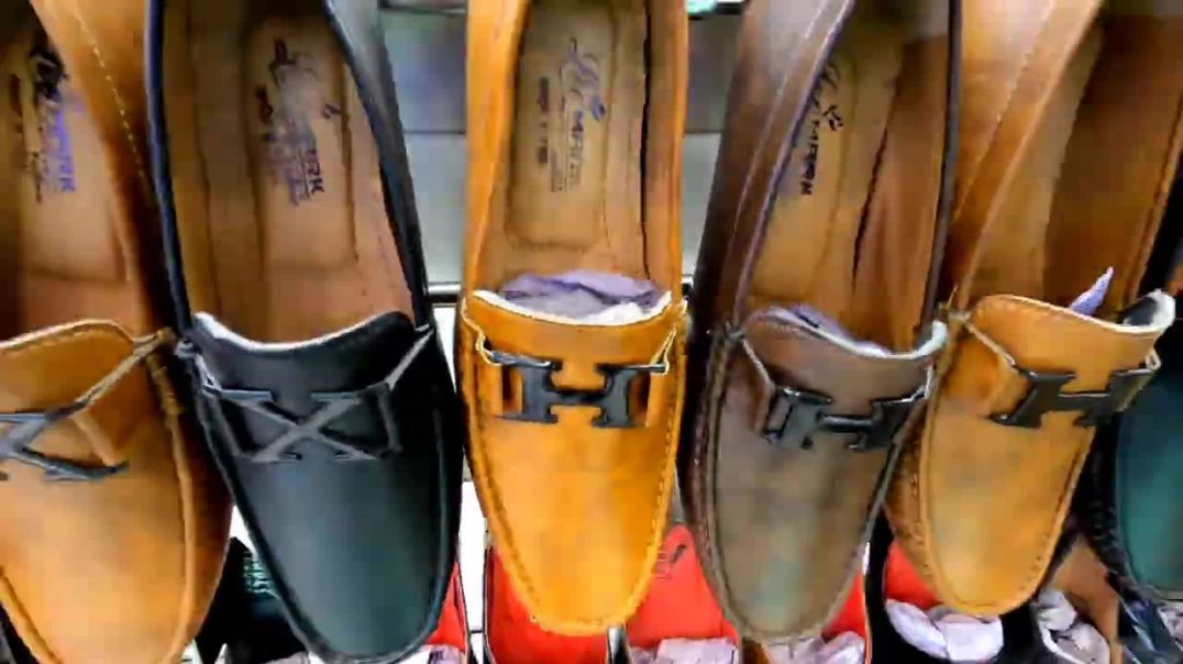 ⁣Imported Shoes Wholesale Market In Delhi ! First Copy Shoes ! Wholesale Shoe Market ! Branded Shoes