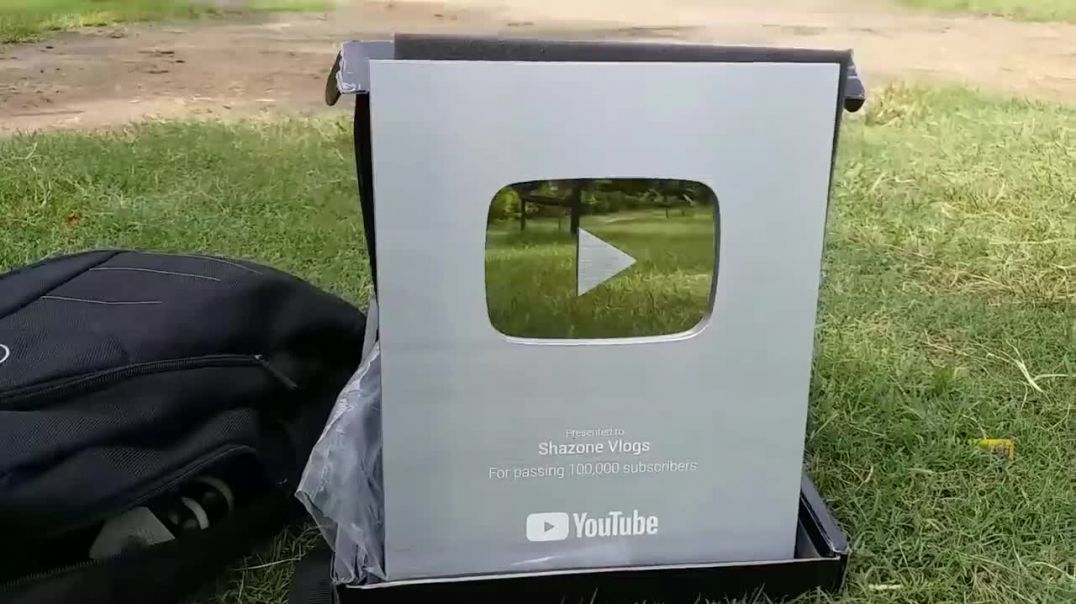 Silver play Button !! Youtube Send Me a Box __