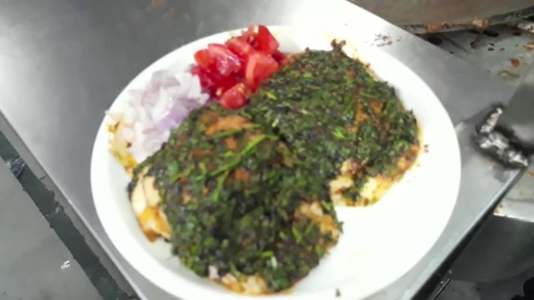 ⁣SPICIEST BLACK Pav Bhaji _ Kothimbir (Coriander) Masala Pav _ Indian Street Food