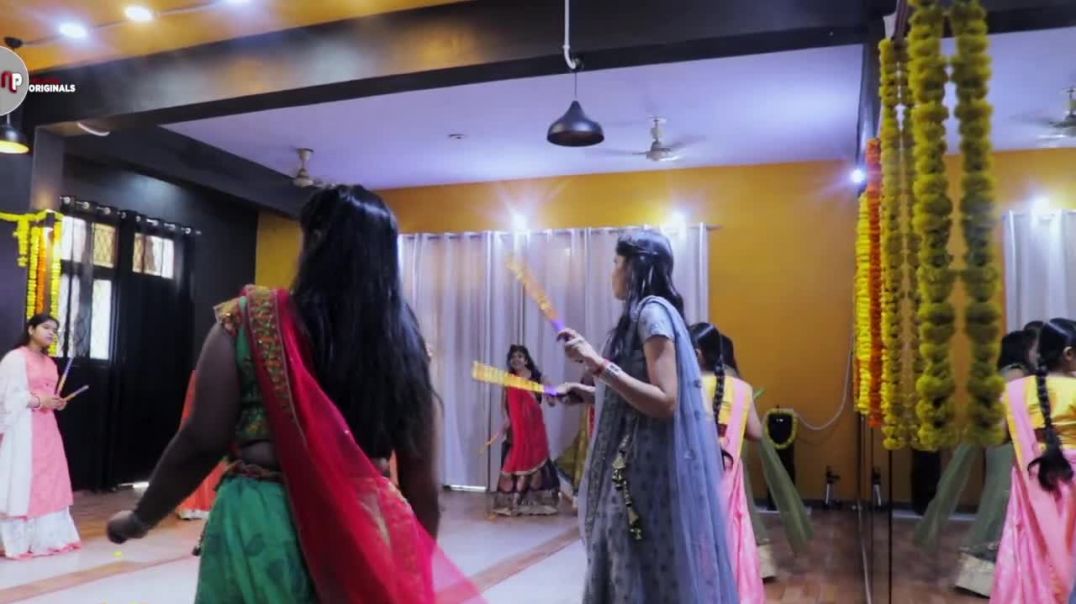 Chogada Tara - Loveyatri - Garba Dance Video - Choreography By Govind Mittal