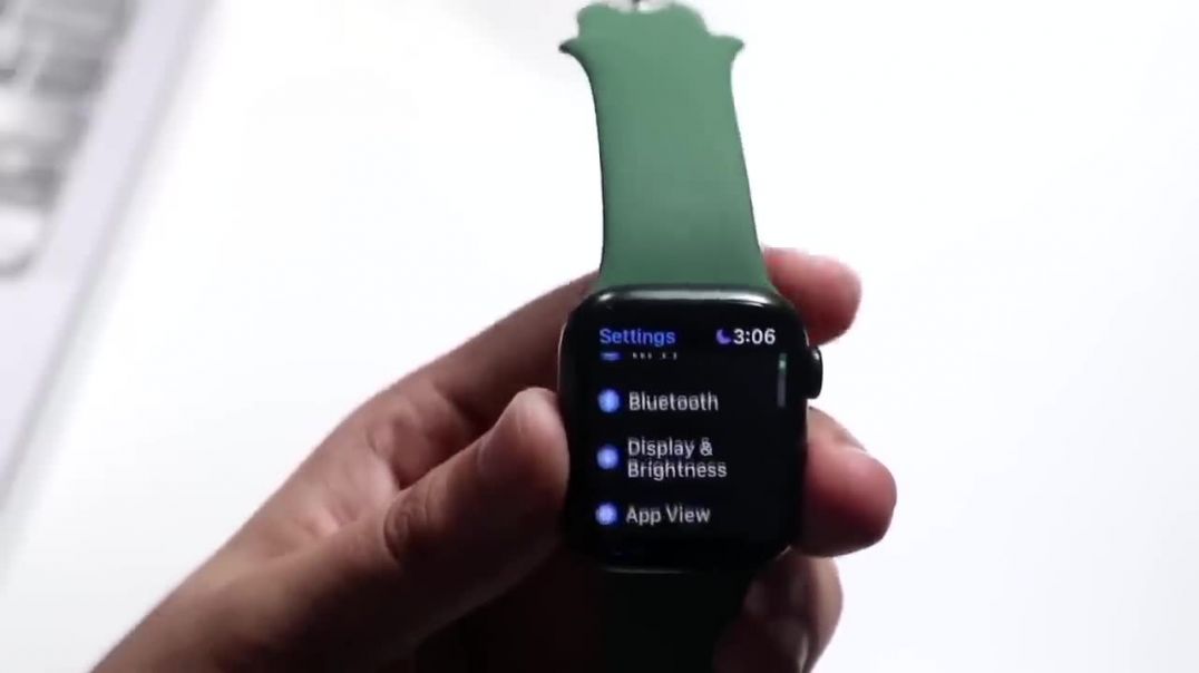 ⁣Apple Watch Series 8 Vs Apple Watch Series 7! (Quick Comparison)